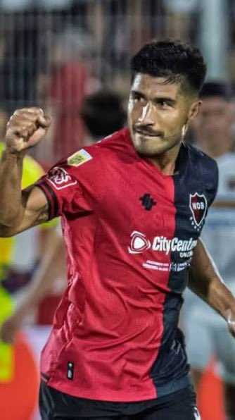 tomas_torn22731's tweet photo. lautaro Lollo se fue de newells para volver a Los Andes, club de donde salió.
Vino libre y se va igual.
Metió 4 goles en 27 partidos https://t.co/x1BZHktMcn