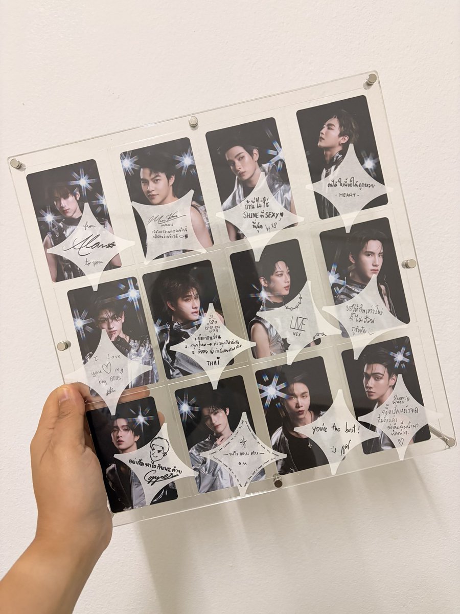 AlwaysMarckris's tweet photo. พอเอามาใส่กรอบเเล้ว โคตรดูดี นั่งเรียงนั่งจัด1ชั่วโมงถ้วนได้ สวยจริงนั่งมองได้ทั้งวันอ่ะเเบบนี้ 🤟🏻❤️🐶🦖💘✨🎶💫🎸🌈🍃 
#MARCKRIS 
#MARCKRISstillONE
#BUSbecauseofyouishine https://t.co/rfupIcceEO