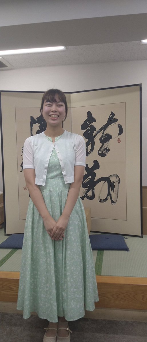 FujisawaJuku's tweet photo. 昨日、上野女流名人が新竜星戦と扇興杯女流囲碁最強戦優勝の報告に来てくれました。棋聖戦Cリーグでは関九段と連勝同士の対局が待っています。新竜星戦、芝野棋聖（現）と福岡本因坊（現）に勝利しての決勝進出は凄かったです。おめでとう。 https://t.co/chuoTQjjQt
