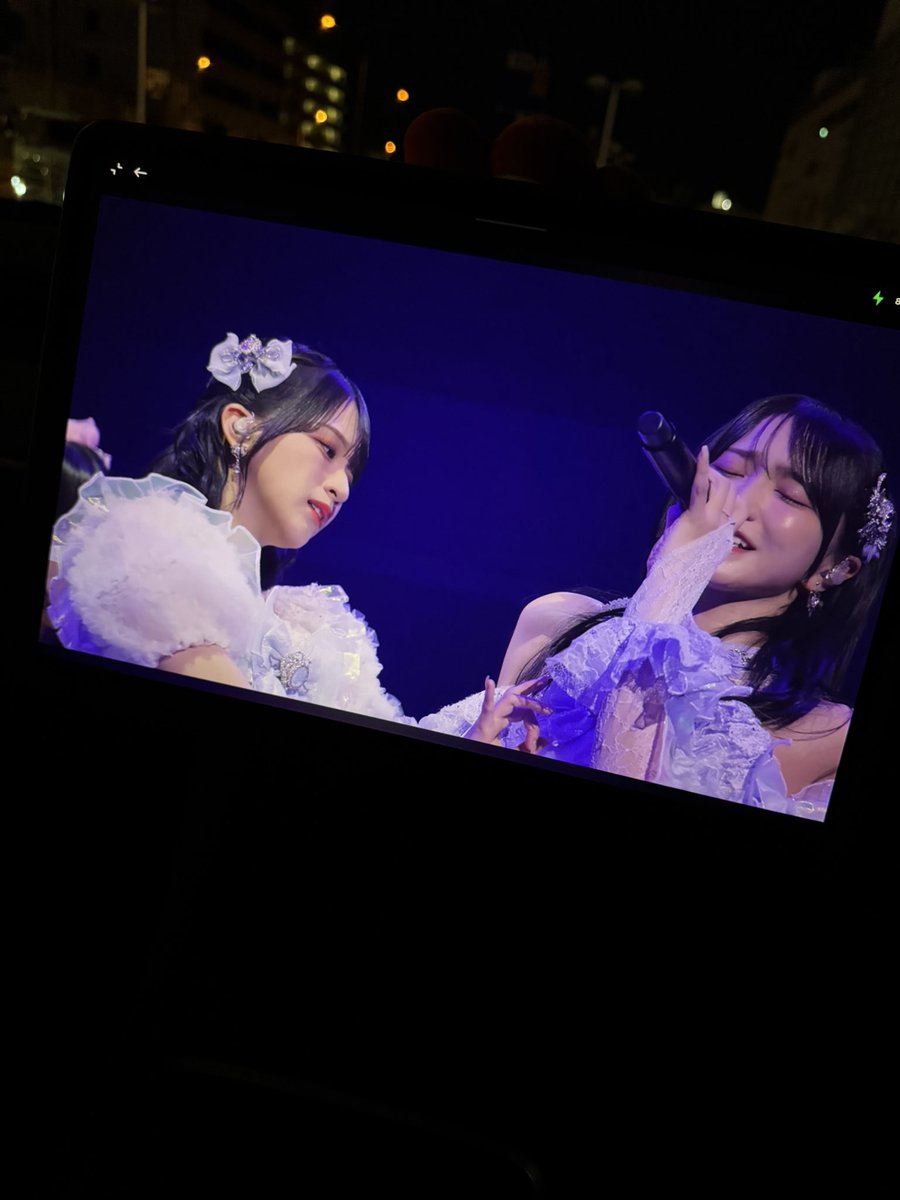 hataraku__ossan's tweet photo. そしてもちろん充電中は推し活✨
#イコラブ #劇薬中毒
#THE FIRST TAKE #CENTRAL26 https://t.co/fYfyx1bif1