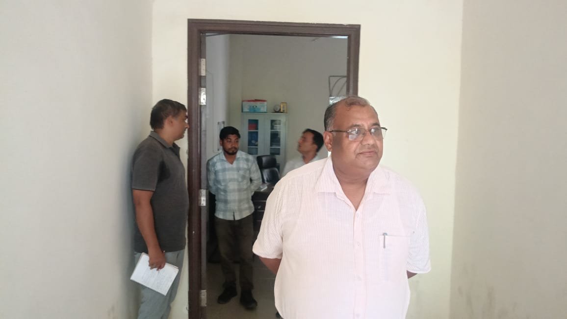 CDOKNJ's tweet photo. आज दिनांक 30 जुलाई 2026 को पैरामेडिकल कॉलेज तिर्वा का निरीक्षण किया गया।
@UpRuralDev 
@dm_kannauj 
@KannaujDio https://t.co/tliPw4GrVE