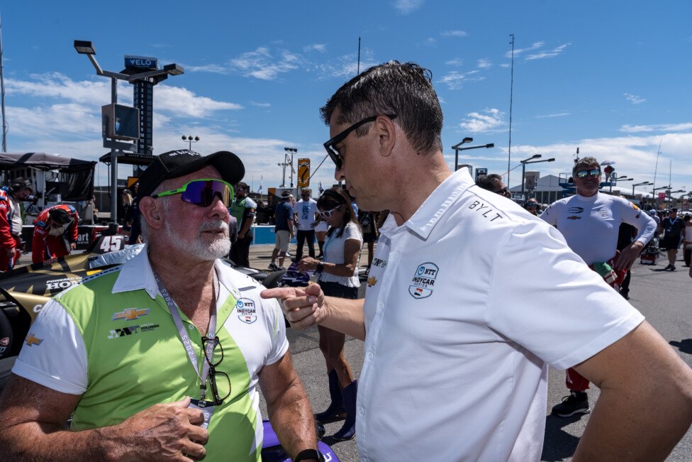 Campeonesnet's tweet photo. #IndyCar | @ricardojuncos aclaró rumores sobre la posible venta de su equipo de @IndyCar 

https://t.co/QszsSgfYAV https://t.co/yuXY8w2PXx