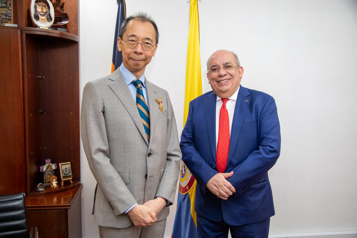 UniversidadUNAD's tweet photo. 🇯🇵🤝🇨🇴 Concluimos "Japón vive en la UNAD: Integración en el presente para asegurar el futuro", una jornada que nos permitió fortalecer los lazos de cooperación entre Colombia y Japón a través del diálogo, la educación, la cultura, la ciencia y la innovación. 🌎✨

Este espacio reafirma que la educación es un puente para construir una ciudadanía global, promover nuevas alianzas y continuar trabajando por un futuro de cooperación e integración entre Colombia y Japón. 🌏💙

👏 ¡Gracias por ser parte de esta experiencia! Nos encontramos en próximos espacios de conocimiento e innovación.