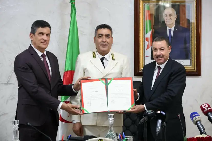 APS_Algerie's tweet photo. #Sayoud préside l'installation des walis délégués des circonscriptions administratives de #Sidi_Abdellah et #Bouinan

🔗https://t.co/KlLAda8M74 https://t.co/IASlMtWzKi