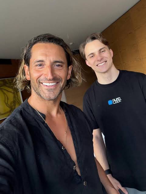 oscar piastri's pr manager tweet media