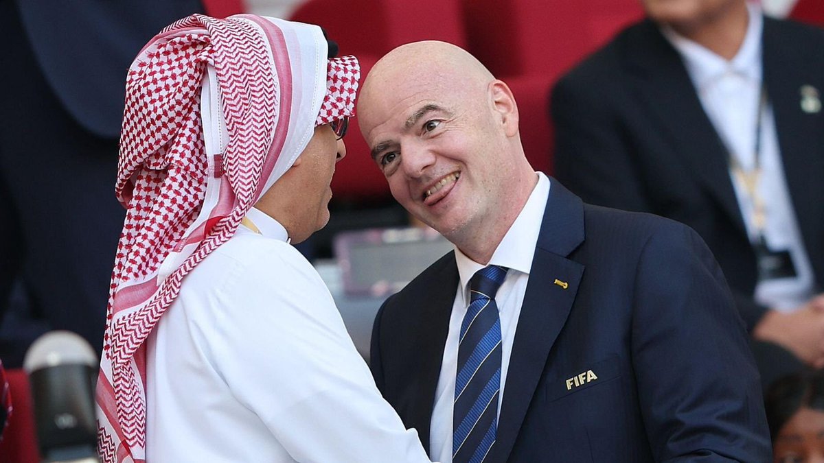 ryzador's tweet photo. #Infantino peggior presidente della storia, sta trasformando la @FIFAcom in una barzelletta. https://t.co/nZe8suf9ah