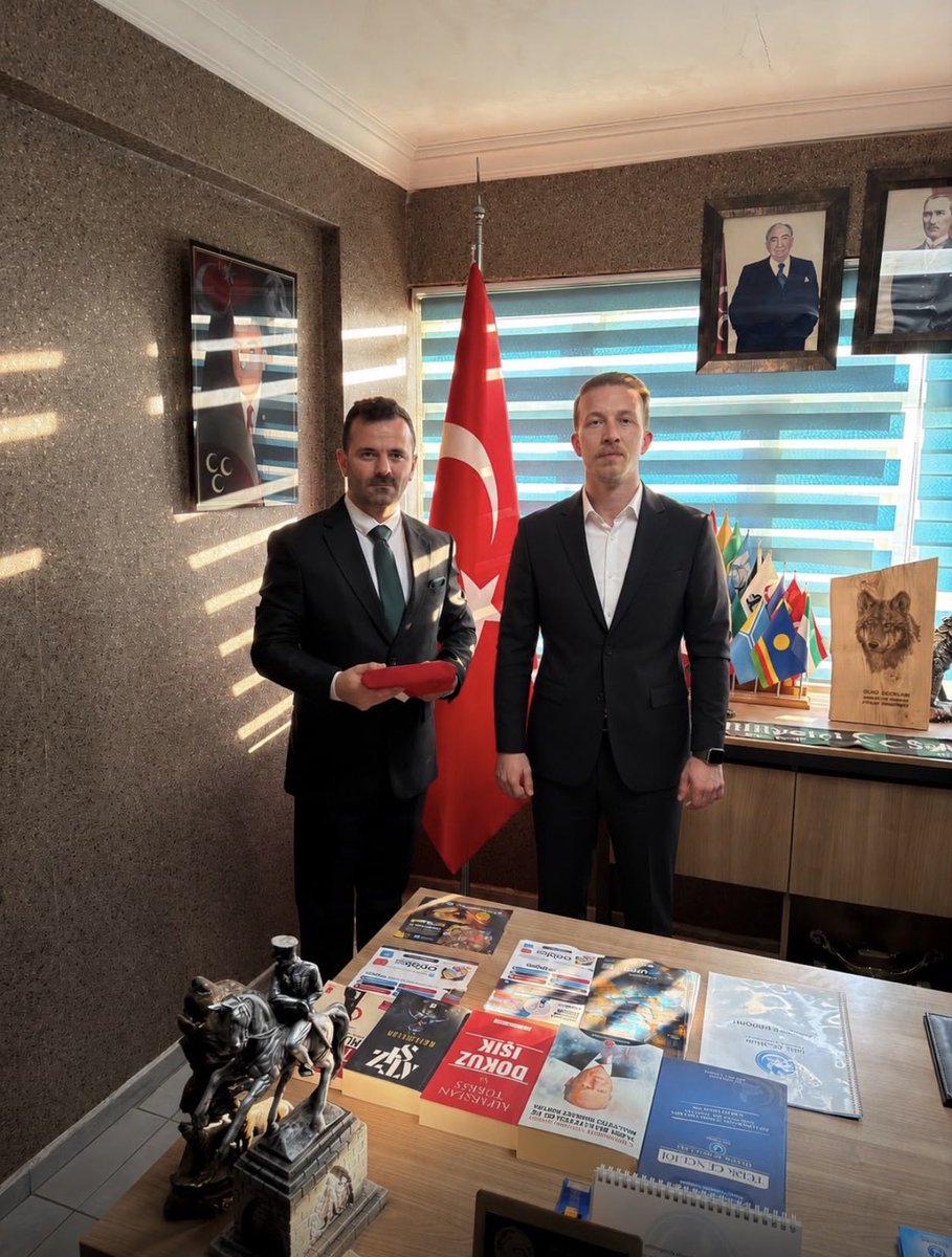 atillabalciogl's tweet photo. Ülkü Ocakları Arifiye İlçe Başkanlığı görevine Şeref Demir atanmıştır.

Kendisine yeni görevinde başarılar diliyor, bu kutlu görevin Ülkü Ocaklarımıza ve ülkücü-milliyetçi harekete hayırlı olmasını temenni ediyoruz.
@ayyildirim1 
@fatihaydin_TC 
@sakaryaulku https://t.co/EHrKBJurfp