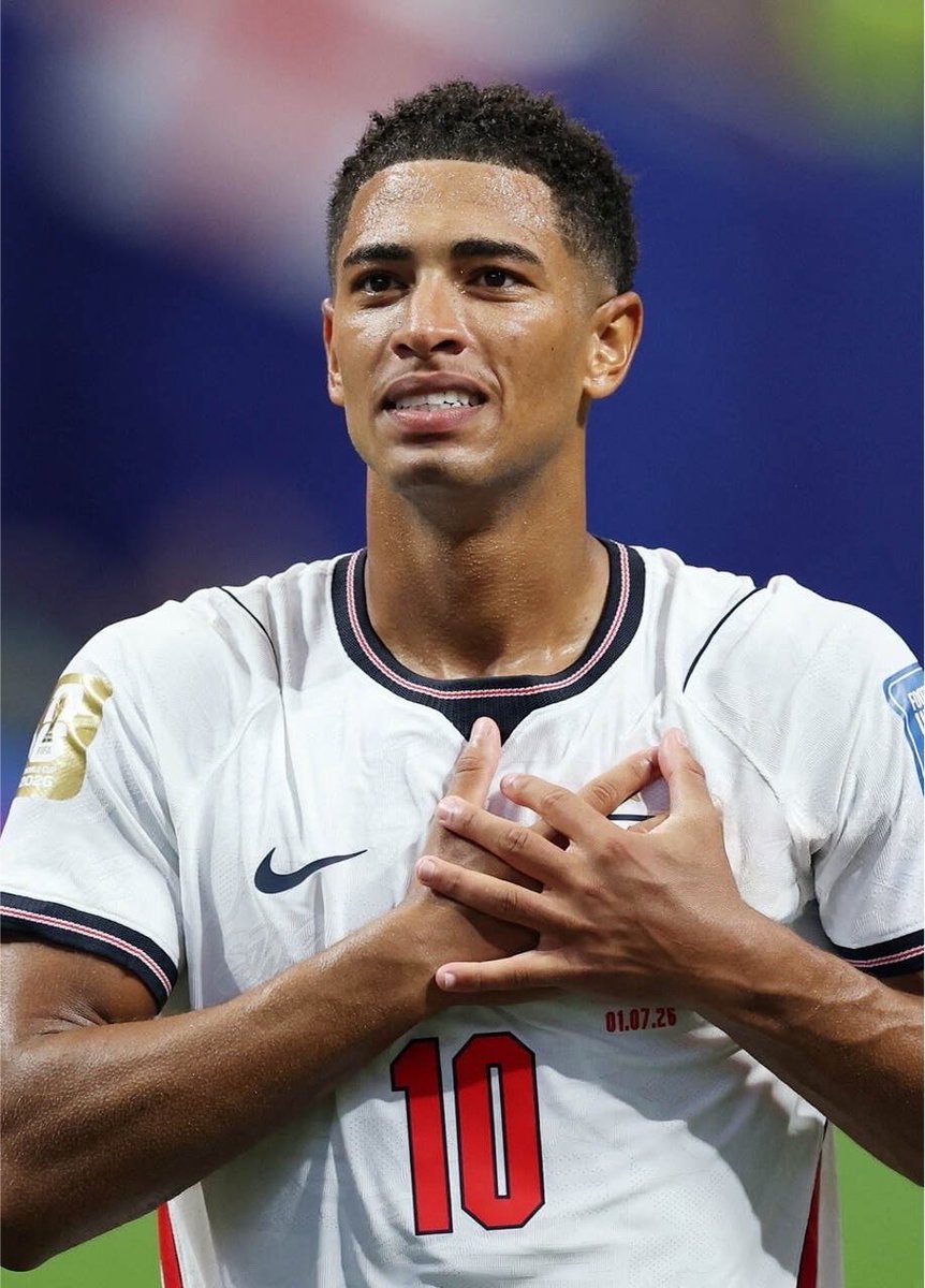 centregoals's tweet photo. 🚨🚨🎙️| Jude Bellingham on Jordan Henderson's summer at the World Cup: 

“People don't have a clue what they're talking about.

“He makes everyone laugh, brings everyone together, if there's an issue where you as a 22 or 23 years old think maybe this is a bit too much for me to go and andress, he will do it for you.

“If there's an issue between two players he goes and sorts it out and brings them together.

“He has zero ego when it comes to supporting the team; yesterday he was doing lay offs for us to do finishing practice, like what's that all about?

“He doesn't have to do that, he's a Champions League and Premier League winning captain.”