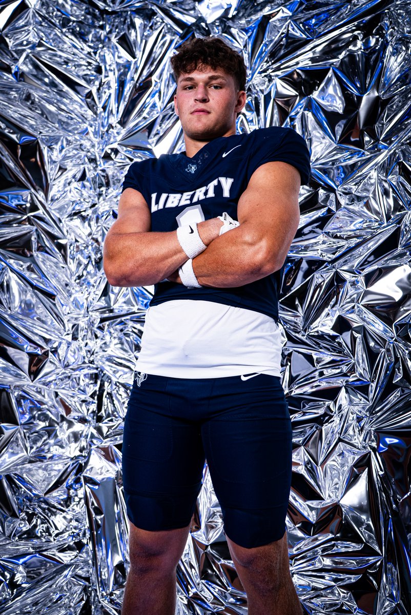NavyOut's tweet photo. Coming soon to a campus near you📸⚡️

#FORHIM https://t.co/0tTkSGuItP