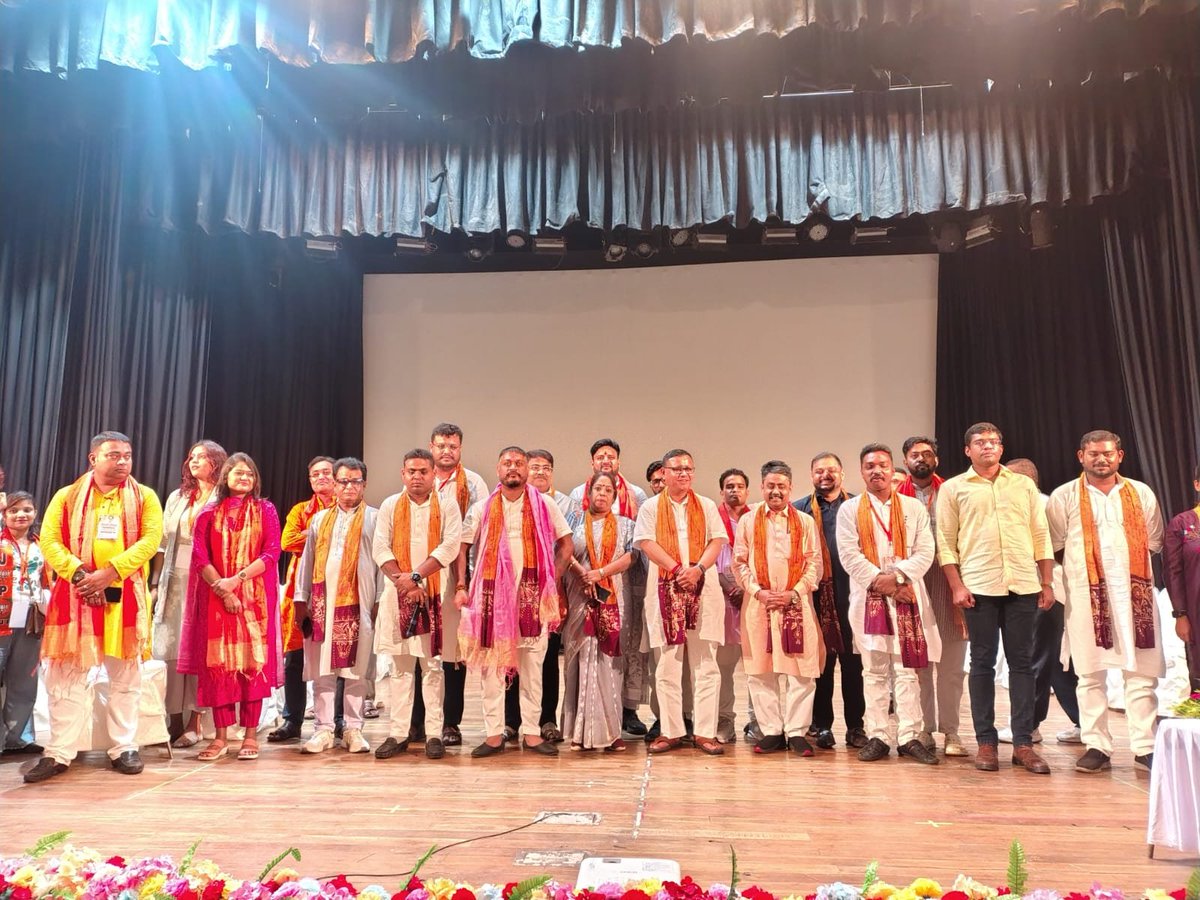AnkitdebBJP's tweet photo. Pandit Deendayal Upadhyaya Prashikshan Mahashibir 'Digital Learning Workshop' organized by Bharatiya Janata Yuva Morcha, Kolkata North Suburban District. https://t.co/TFj8QqPXlX