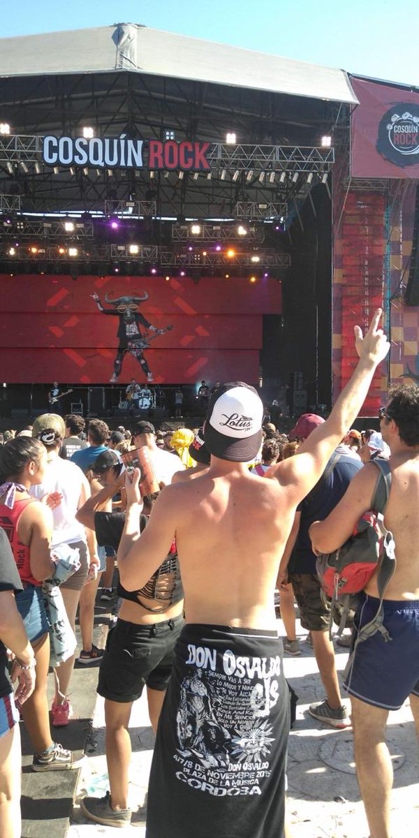 LeoTaschini's tweet photo. @Cosquin_Rock que vuelvan las epocas de puro rock a cr y don osvaldo https://t.co/w4RsITw5gc