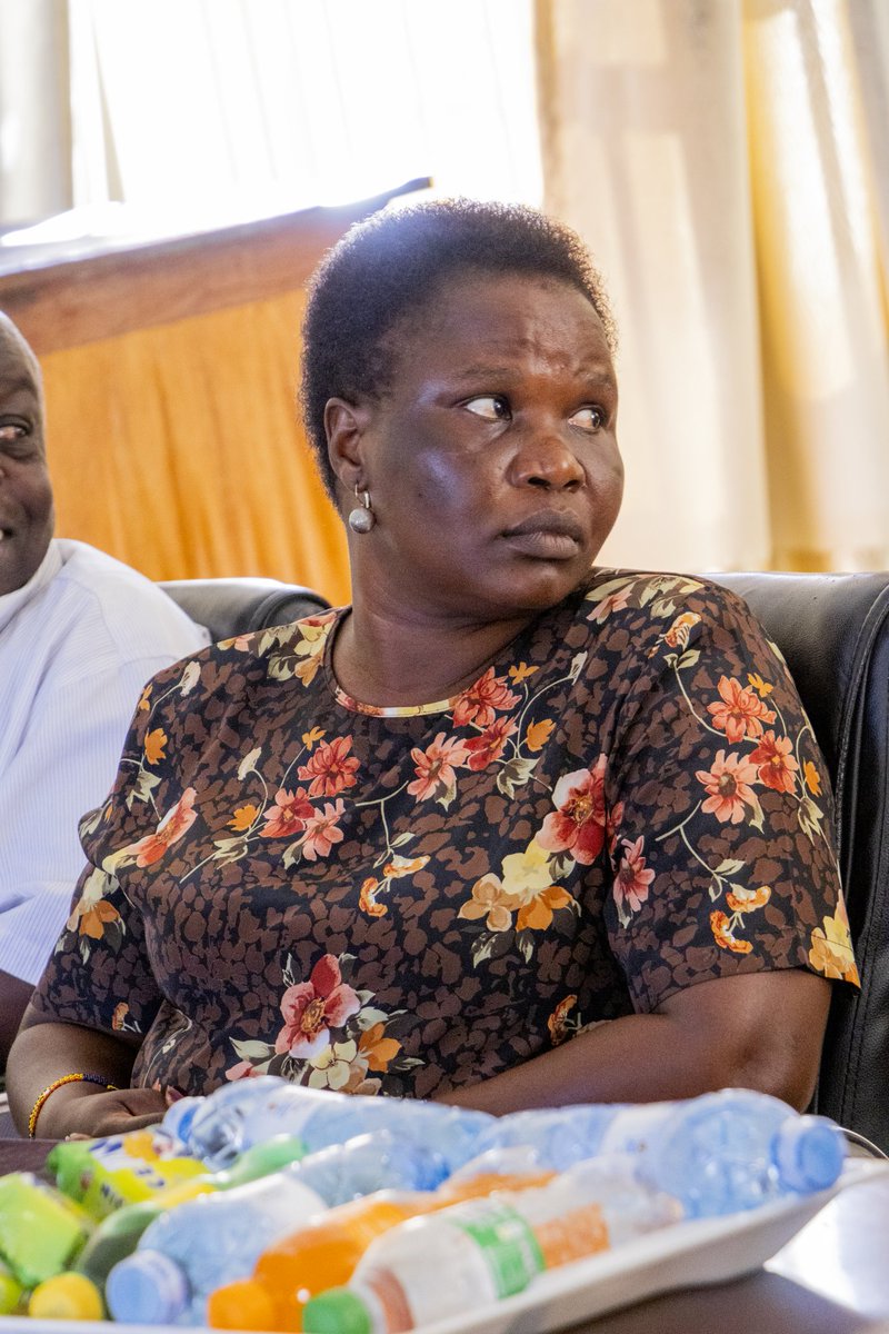 AruaCityUg's tweet photo. Today we reviewed the implementation of the #ParishDevelopmentModel to strengthen household income transformation.
Since 2021, the City has received UGX 22.1B and disbursed UGX 19.2B to 19,261 beneficiaries (86.52%).
#AruaCity #EconomicTransformation #PDM https://t.co/BNrK4lPAis