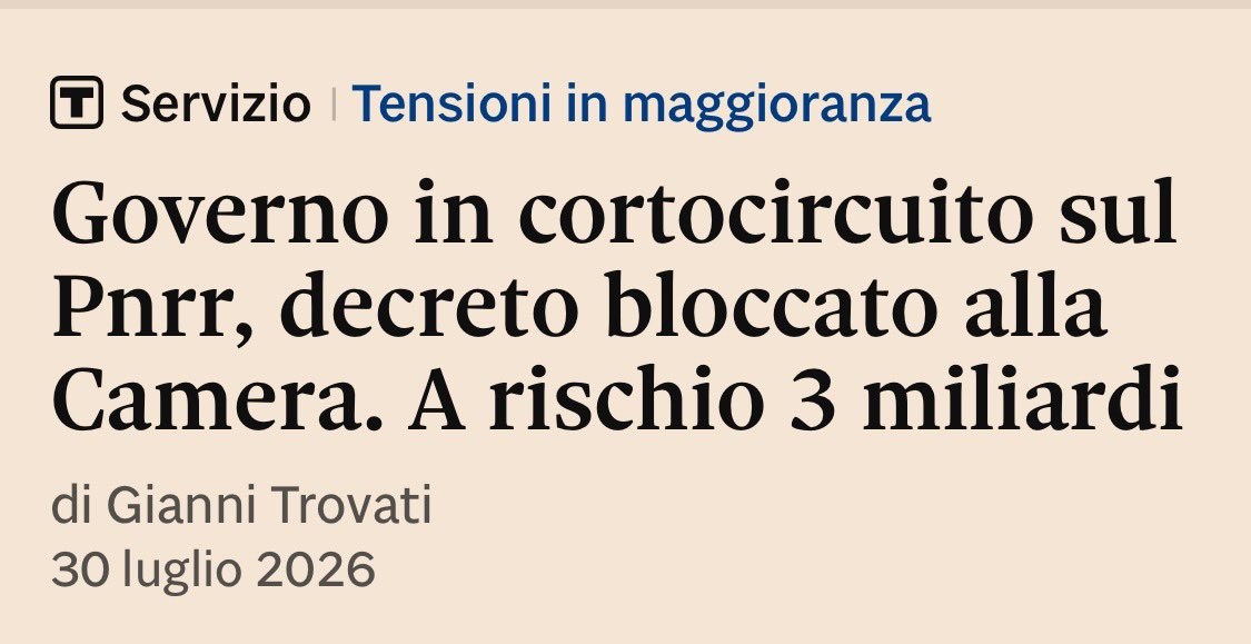 Frances99687883's tweet photo. Stallo sul dl #InfrastrutturePnrr: governo e maggioranza cialtroni fino alla fine. La #gara a lotto unico per l’affidamento dei servizi #Intercity,limita la concorrenza secondo Bruxelles.Tutto rimandato a lunedì. A rischio 3 mld e l’ultima rata #Pnrr. #Lega #Ciriani #ferrovie https://t.co/M0pgu2fjsh
