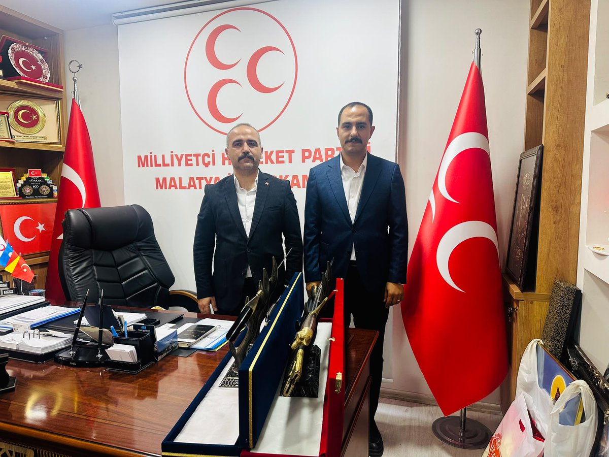 ResatDalgakiran's tweet photo. Milliyetçi Hareket Partisi Malatya İl Başkanımız Sayın Turgay Şengönül’ü makamında ziyaret ettim.

Kıymetli İl Başkanımıza göstermiş olduğu yakın ilgi ve misafirperverliği için gönülden teşekkür ediyor, yürüttüğü hizmetlerde Cenab-ı Allah’tan muvaffakiyetler diliyorum.

Rabbim muhabbetimizi, kardeşliğimizi ve davamıza olan bağlılığımızı daim eylesin.🇹🇷

@ayyildirim1
@LutfuNebioglu