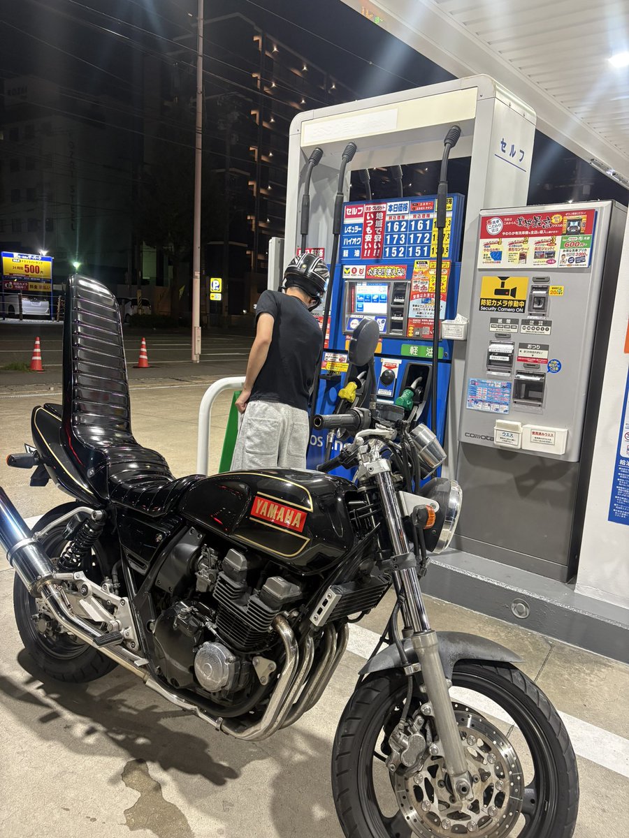 __heize__'s tweet photo. xjr400 https://t.co/XD7FwDm8GY