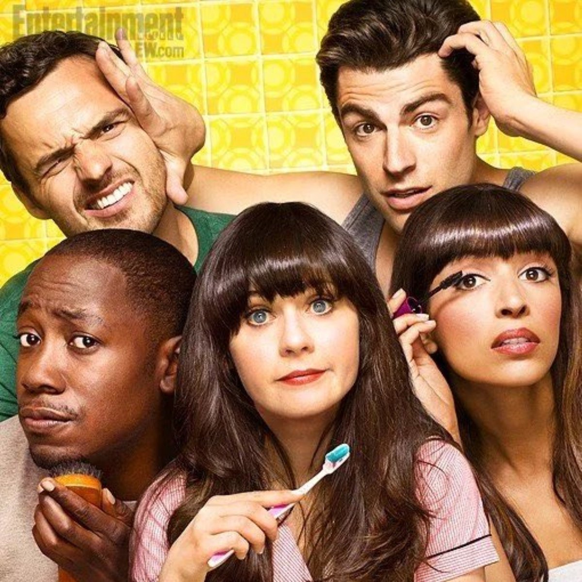 hudwllms's tweet photo. close enough, welcome back new girl !! https://t.co/Wvl3hKUJUL