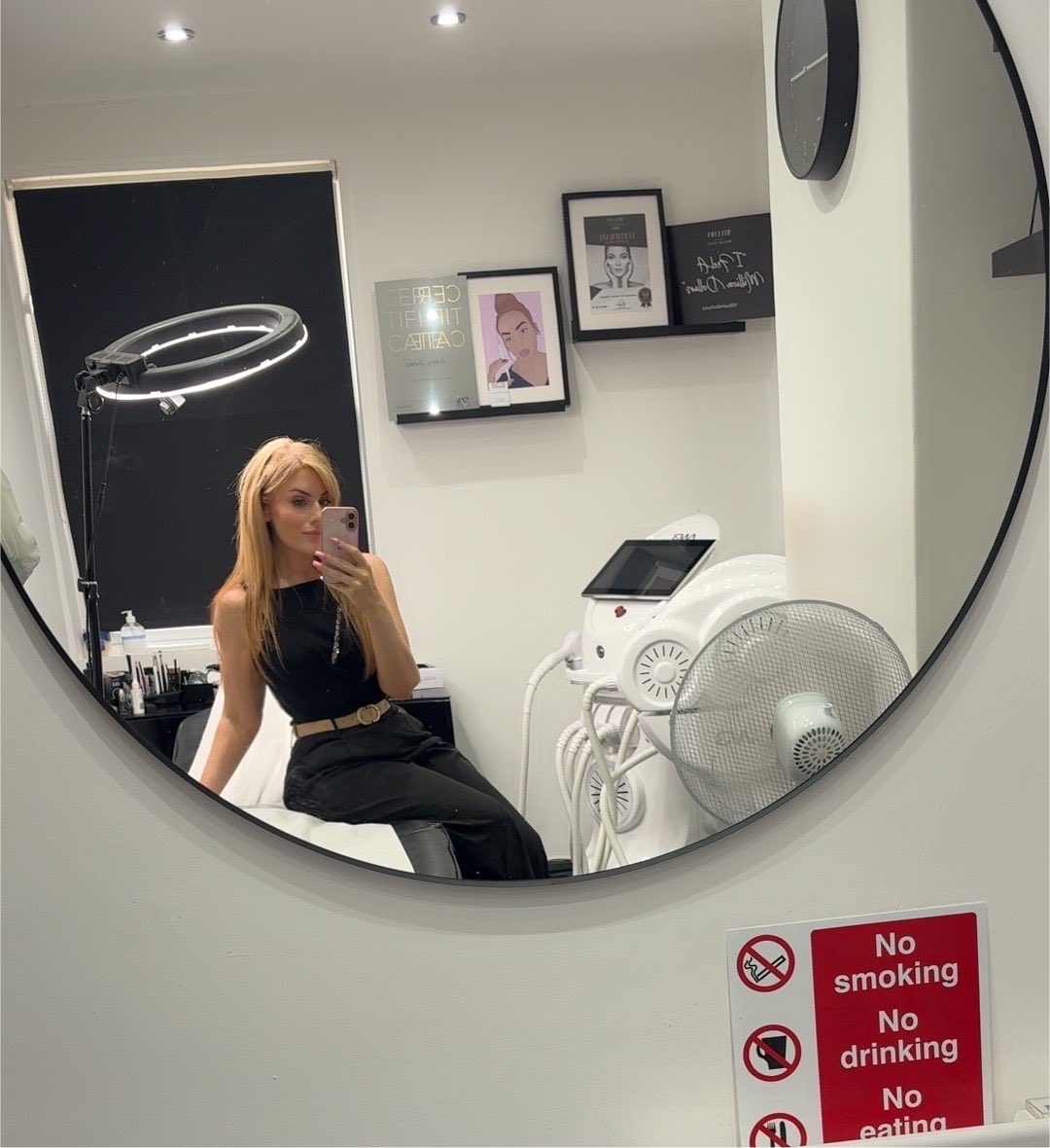 pinkpanda_23_'s tweet photo. Fresh brow time #Fleeky https://t.co/K5ggr4oEG6