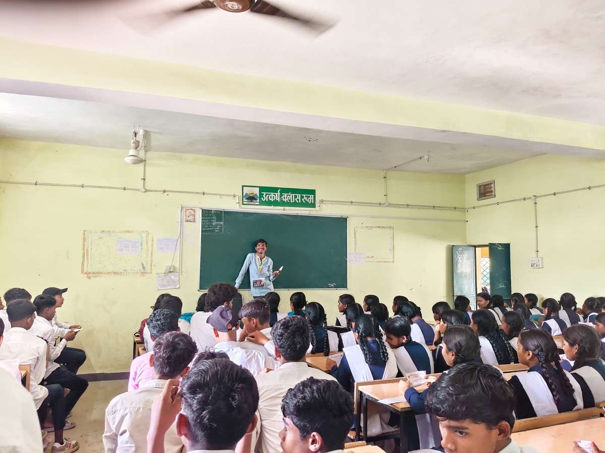 balbeer_pusham's tweet photo. अब हर छात्र कहेगा – मैं भी ABVP का सदस्य हूँ!

आइए, राष्ट्र निर्माण की इस यात्रा में कदम बढ़ाएँ।
ABVP से जुड़ें, 

अखिल भारतीय विद्यार्थी परिषद जिला कोरिया के परिसरों में सदस्यता अभियान के माध्यम से विद्यार्थियों को विद्यार्थी परिषद की राष्ट्रवादी विचारधारा से जोड़ा गया। https://t.co/FqyyLd1Dvz