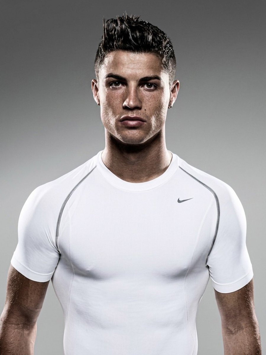 7w_7w's tweet photo. Cristiano Ronaldo 2008 https://t.co/4trCcpYwRR