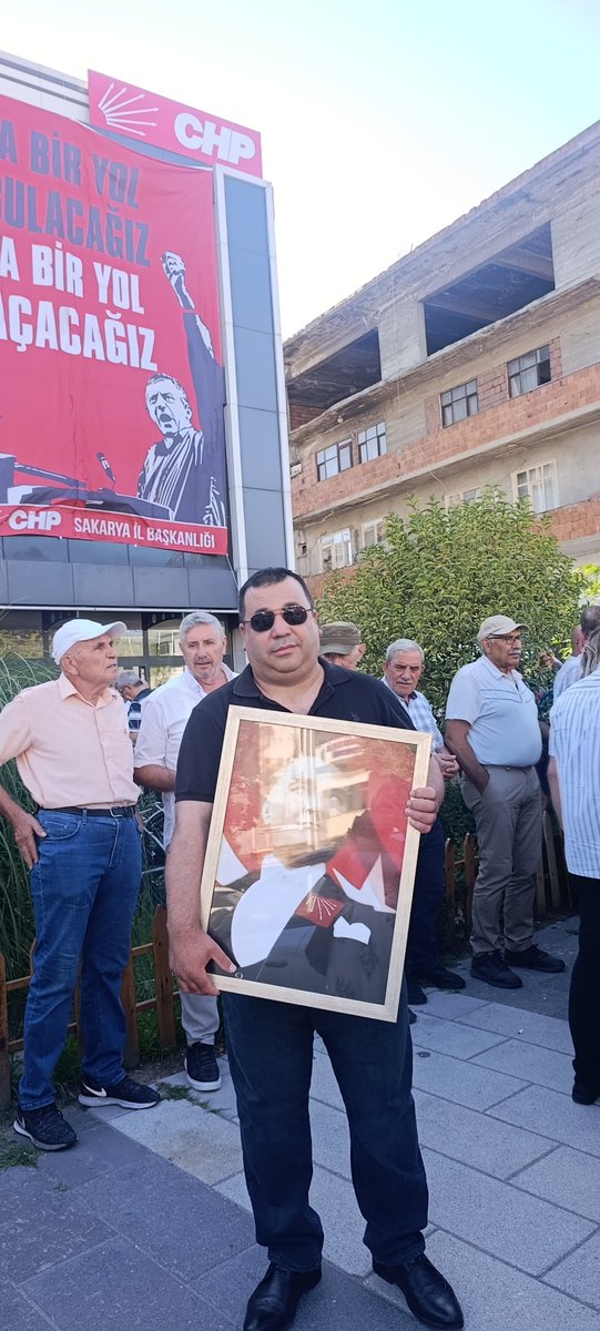 hamdiadanir's tweet photo. Zafer, 'Zafer benimdir' diyebilenindir. Başarı ise, 'Başaracağım' diye başlayarak sonunda 'Başardım' diyebilenindir."
#mustafakemalatatürk #özgürözel #yeniparti #sakarya https://t.co/RgC9ZZmBly