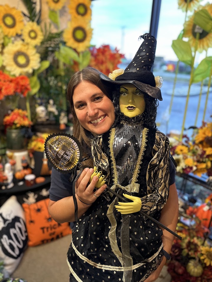 McNamaraFlorist's tweet photo. Now we're getting excited for cozy nights, rich autumn colors, and all things fall. 🍂 https://t.co/VemnbUeRCo