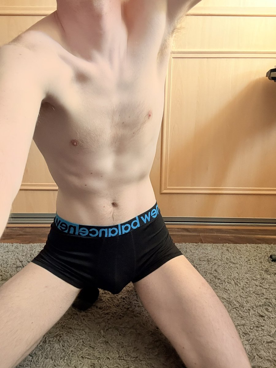 MercerTwink's tweet photo. Who’s coming to get some? 😈 

1 Month Trial for the first ten who claim | https://t.co/DyZ8at6d6b

#Twink #Cock #Balls #Abs #Dick #Wanking #Cum #JerkingOff #Eighteen #GayTwink #Butt #Bubblebutt #Uncut #Chudai https://t.co/1a3XEnZbKf