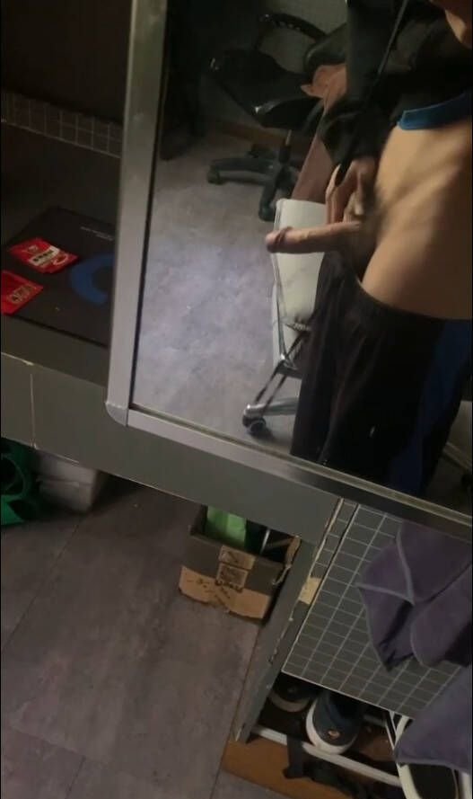 hhtt3529's tweet photo. 熬夜确实容易压抑
#男尊女卑 #败北 #女大 #女研 #白给  #母猪 #母畜 #文爱 #羞辱 #调教 #反差 #母狗 #上贡 ＃粗口 #控制 #媚男 #自毁 #社死 #女绿 https://t.co/nQEI8ebc6h
