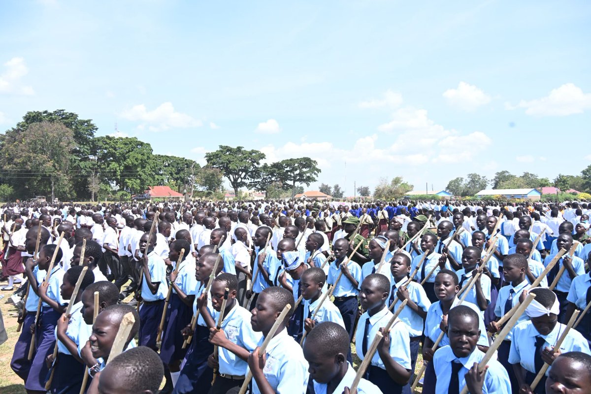 jessica_alupo's tweet photo. Today, I presided over the passout of 2,254 patriots from education institutions across Katakwi District. I urged them to remain disciplined and uphold the NRM's four principles, namely: Patriotism (Nationalism), Pan-Africanism, Socio-economic Transformation, and Democracy. https://t.co/ATmtnJXXcC