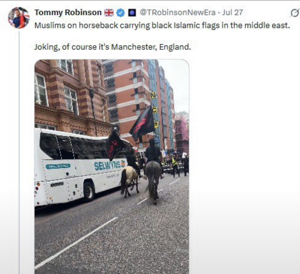 UnlimitedEniola's tweet photo. Should we continue to watch our country going down in the hands of these animals??
  The first frame is in the UK, Manchester England to be precise.
  The second is Zaria, Kaduna State, Nigeria.
  The same flags, the same allegiance and the same year. https://t.co/U6On5OVAnK