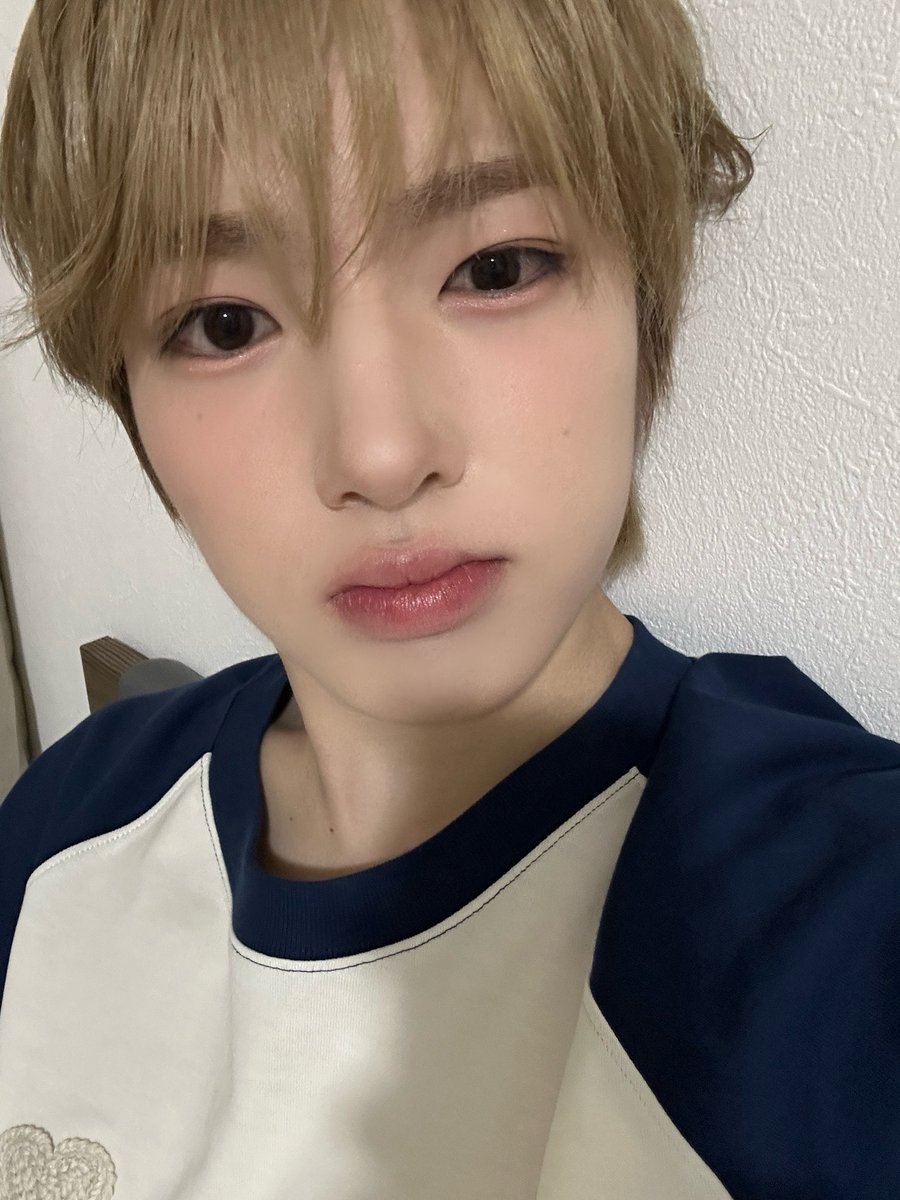 byeoljaiko's tweet photo. สีโปรดช่วงนี้ของลูกหมู💙🩵 https://t.co/XJtBzSkfF9