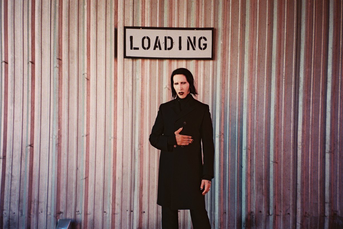 marilynmanson's tweet photo. Every rule that you made is coming back to break you.
📸: Lindsay Elizabeth Warner https://t.co/XOjB8NqHAs