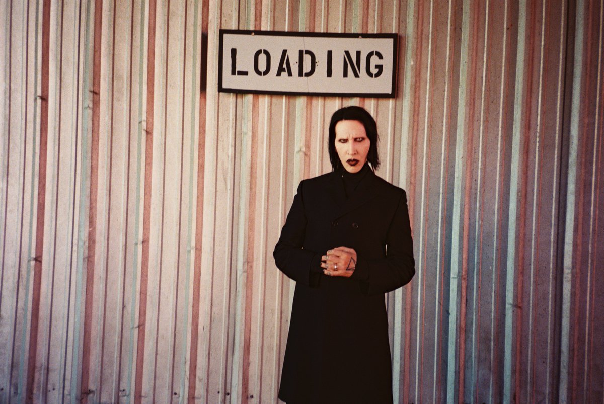 marilynmanson's tweet photo. Every rule that you made is coming back to break you.
📸: Lindsay Elizabeth Warner https://t.co/XOjB8NqHAs