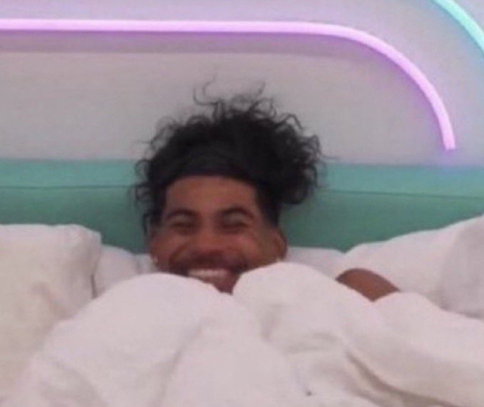 prettydvys's tweet photo. sincere’s memeable face being his only redeeming quality https://t.co/GkjDNnpGZB