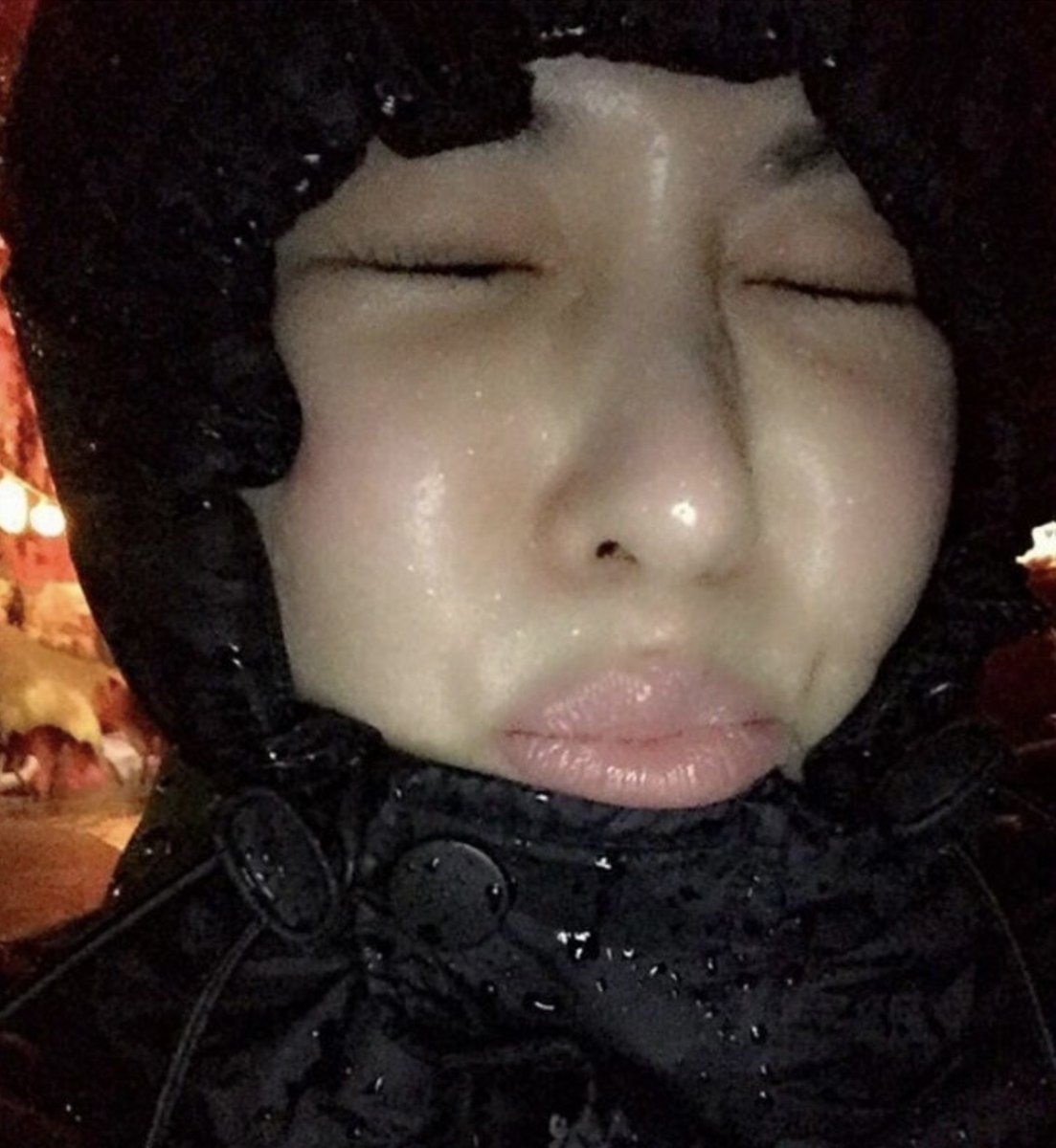 Thvxrm's tweet photo. 일단 고객님은 개존예고~개웃기세요 https://t.co/J2jEEreOnw