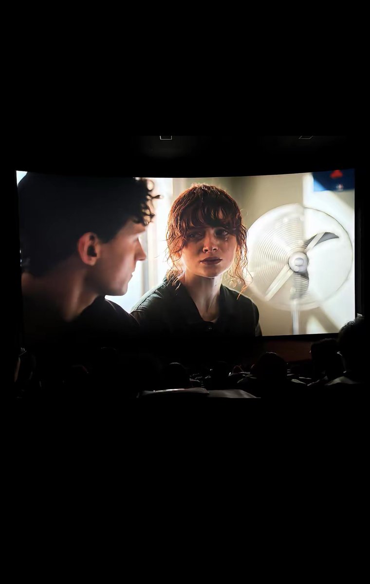 EngNostalgic's tweet photo. صراحه من حبي للسلسة وأنتظار 4 سنوات أقدر أقول انه مخيب للآمال 
الفيلم درامياً رأئع وتوم هولاند عطانا أفضل ادأء لشخصيه سبايدرمان على الآطلاق وأثبت انه افضل من اداها على التلفاز لكن مشكلته كان فيه فراغ ما كان فيه فيلن معين سكوربيون كنت اتمنى له وقت شاشة اكثر الفلم تحسه ناقص 
7.5 https://t.co/TpLL3SSNyw