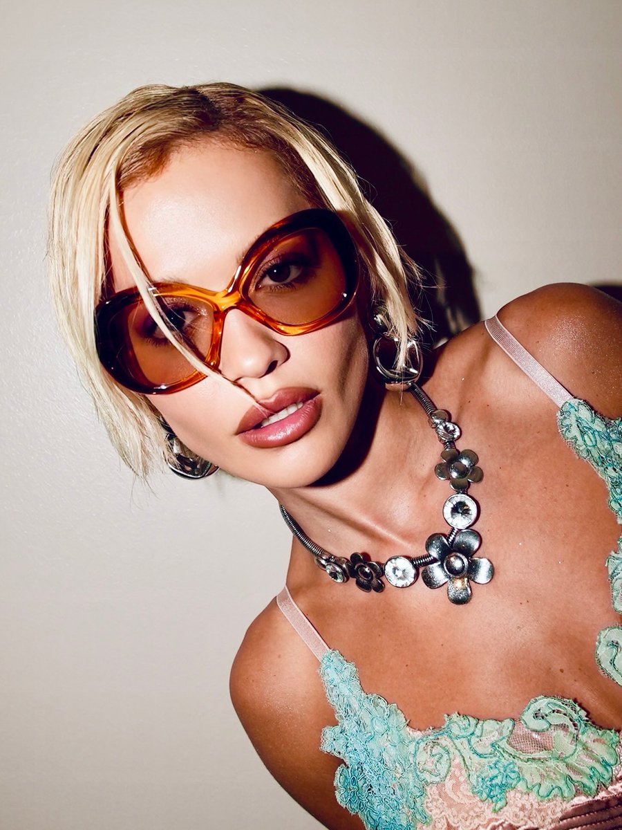 RitaOra's tweet photo. Excited to party with you this Saturday at Ohrid Summer Festival. See you soon 😜💘 https://t.co/gqAkJbKNmF