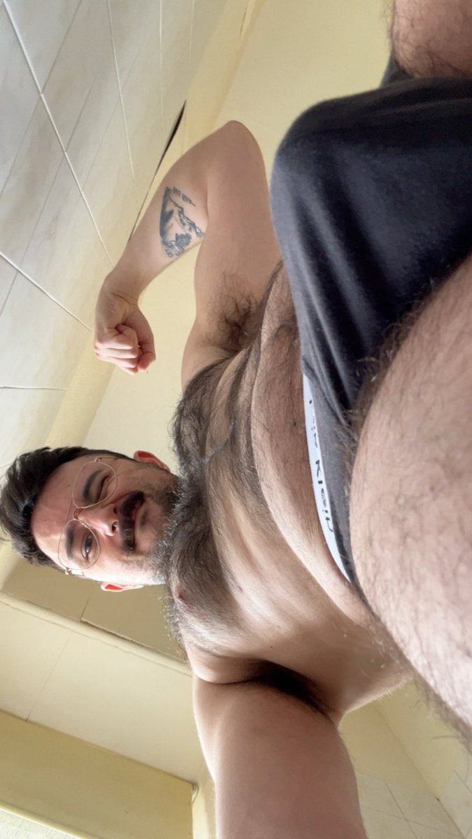 DT_chs_'s tweet photo. Sweaty af today https://t.co/8QgpLIV3p9