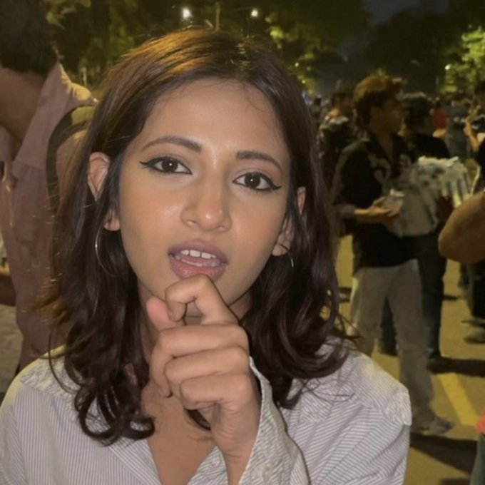 Chai_SuttaGuy's tweet photo. Queen Ruchika Singh 👑
- Hindu Rajput blood
- Gen Z
-Voice of Students. https://t.co/SZj28z4qLr