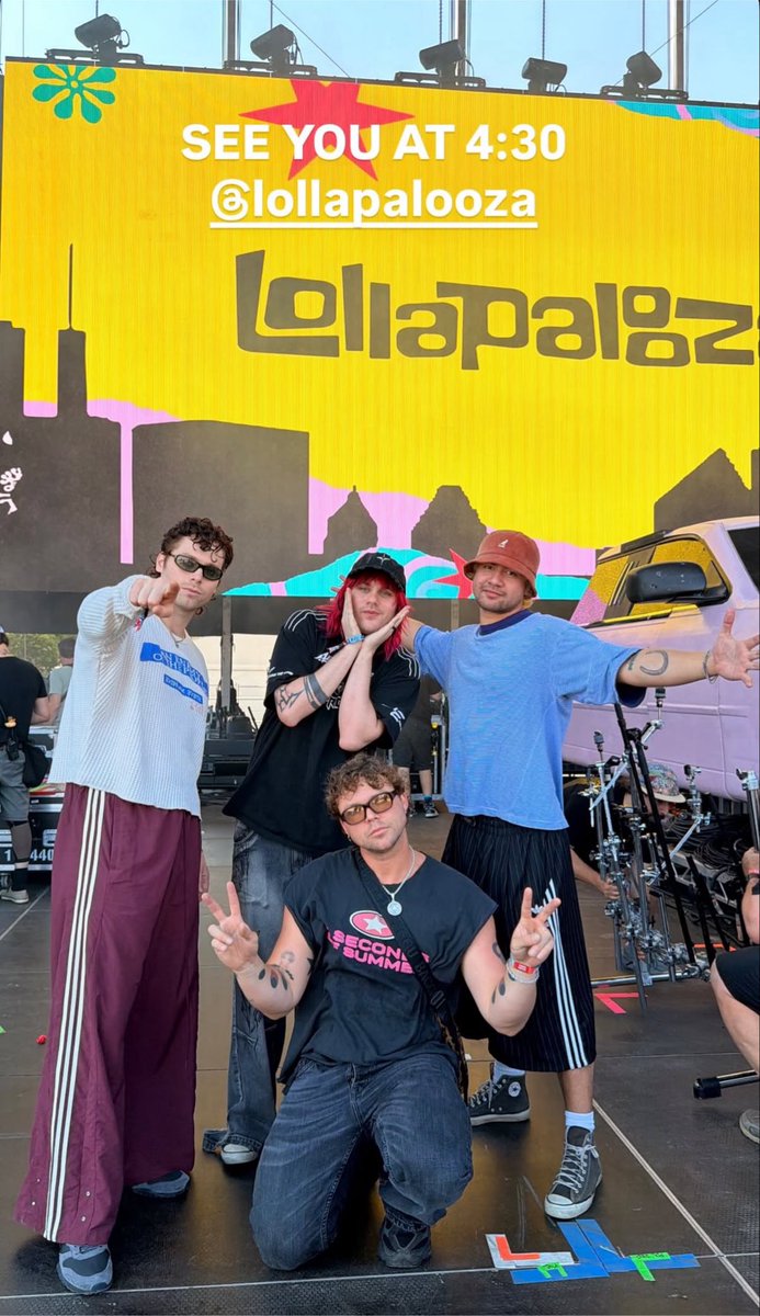 lrhsources's tweet photo. 5SOS via Instagram Story! 

#EASLolla #LollapaloozaIsAStar #LollaSOS #5SOSPalooza #EASTour https://t.co/SKZSsUvXjm