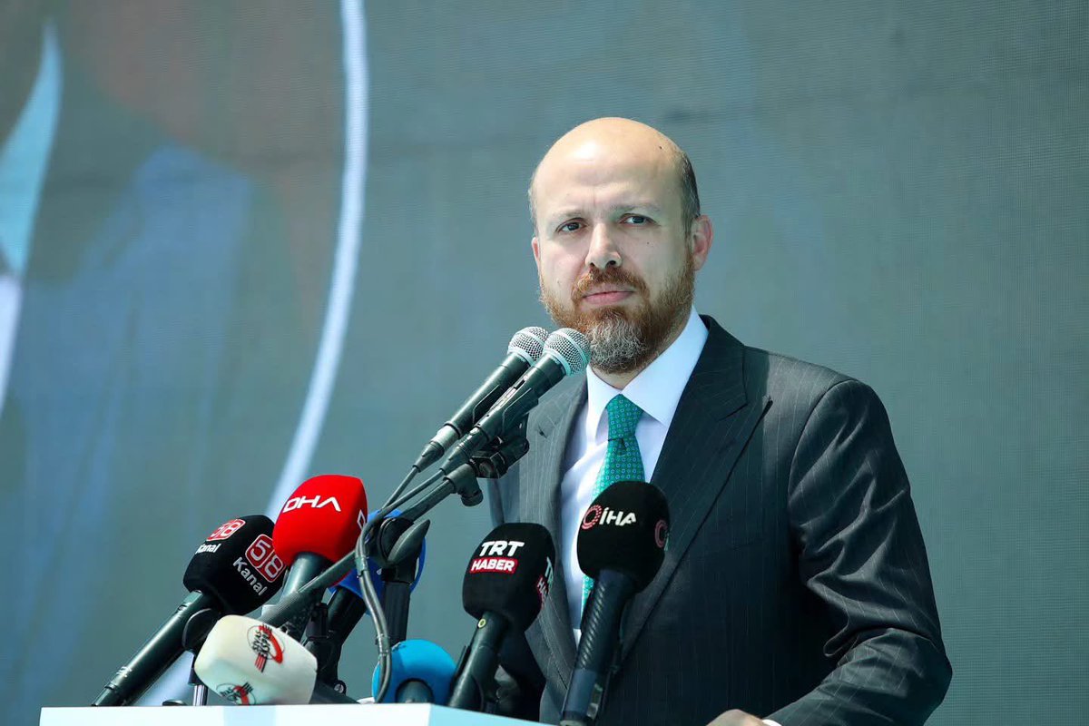 Hibrahimkursun's tweet photo. İçişleri Bakanımız Mustafa Çiftçi, AK Parti Grup Başkanımız Abdullah Güler, İlim Yayma Vakfı Mütevelli Heyeti Başkanı Bilal Erdoğan, önceki dönem TBMM Başkanımız, milletvekillerimiz ve kıymetli protokolümüzün teşrifleriyle, kadim şehrimiz Sivas’ta yapımı gerçekleştirilecek olan Siyer-i Nebî Külliyesi’nin temel atma törenine iştirak ettik.

Siyer-i Nebî Külliyesi’nin Sivas’ımıza, ülkemize ve İslam âlemine hayırlı olmasını diliyorum.