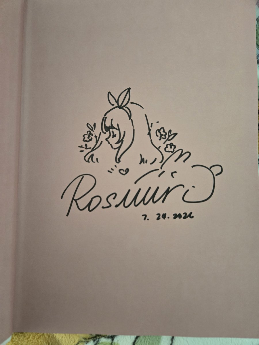 Riniuu_'s tweet photo. Thank you @rosuuri for signing my reflections book 🩷🩷 https://t.co/8u6NVRkFLB