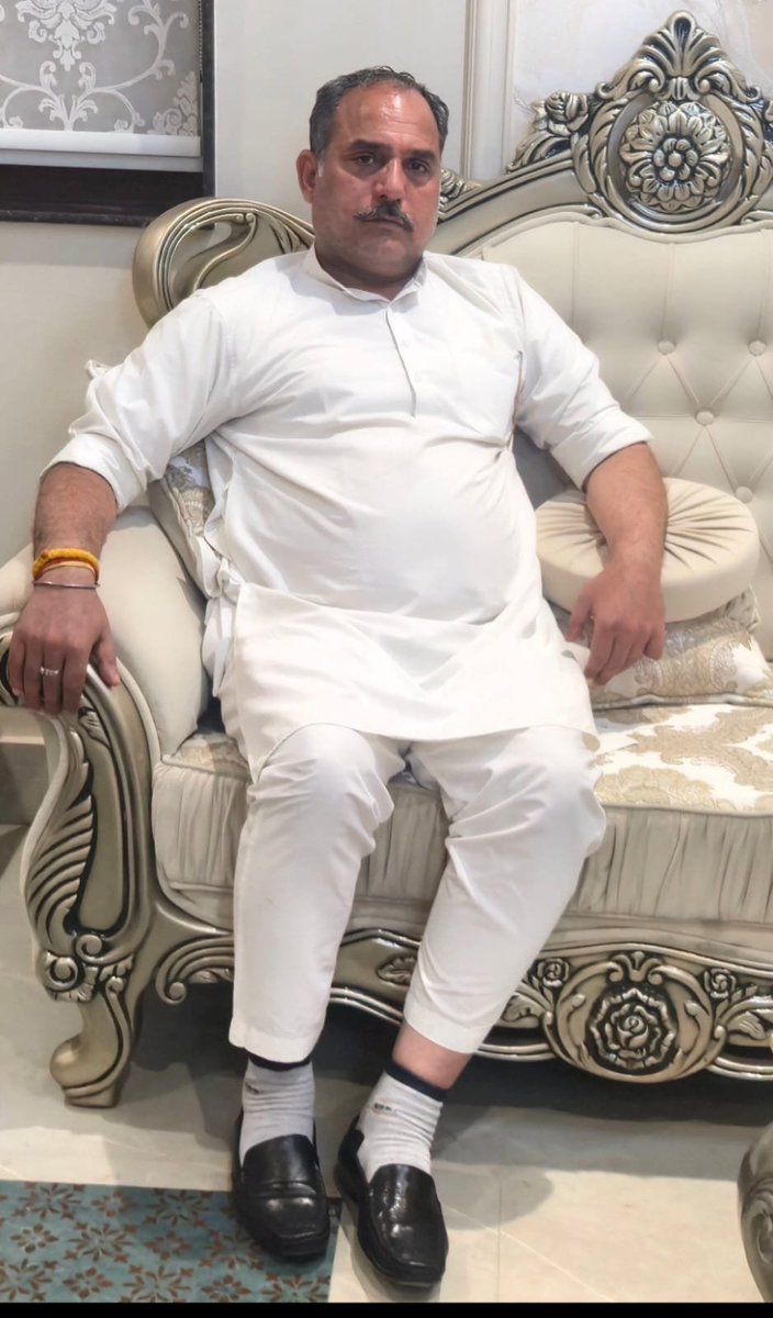 bhaurakeshsingh's tweet photo. जम्मू: नेशनल कॉन्फ्रेंस के वरिष्ठ नेता राकेश सिंह राका ने दिल्ली में छात्र प्रदर्शनकारियों के खिलाफ दर्ज एफआईआर की कड़ी निंदा करते हुए कहा कि लोकतंत्र में छात्रों को अपनी बात शांतिपूर्ण ढंग से रखने का पूरा अधिकार है। https://t.co/A4IyqvFctz