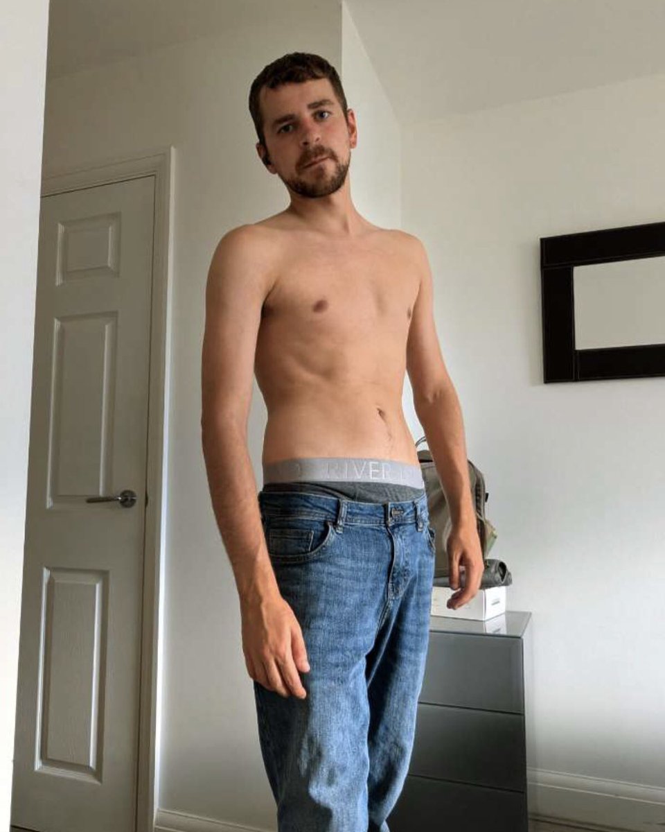 LiamSmiler69's tweet photo. Would you get on your knees for me👀😈😜🏳️🌈 #gay #gayuk #bulge #lgbt #bulgewatcher #chav #scallylad https://t.co/ya6RuqJ3Yb