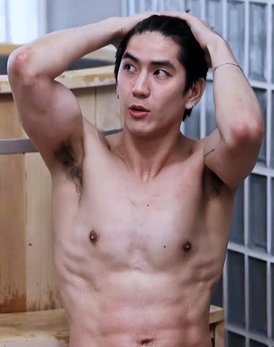 mstrclyde9's tweet photo. Thai BL actor Sea Tawinan. https://t.co/E5ULqpYELP