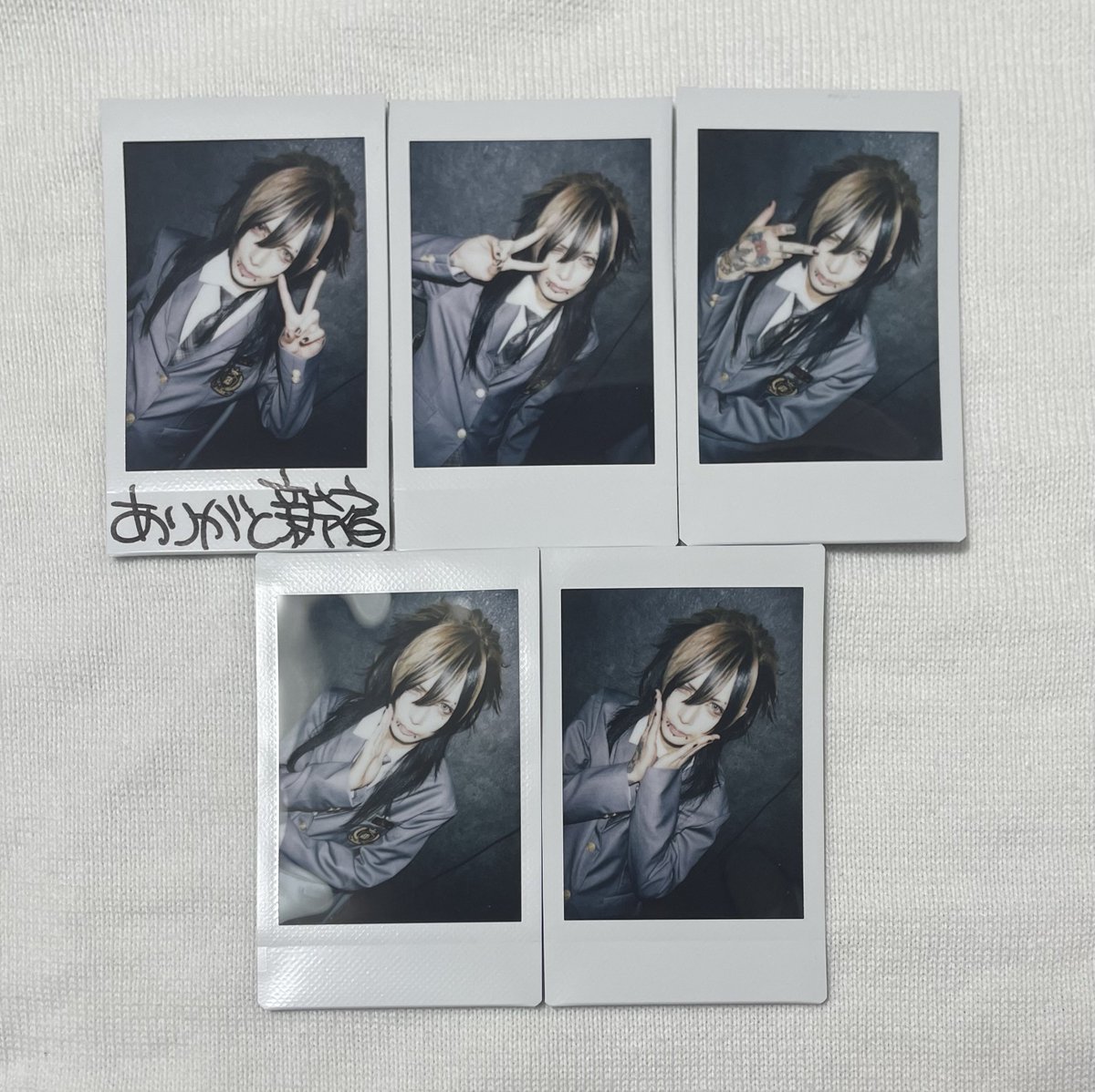 __melxO's tweet photo. 【お譲りします】
零[Hz]  ZEROHZ presents
limited LIVE-2026-「東京」
7/24 制服 当日チェキ

【譲】ROYさん、RYOGAさん、Rioさん、TEIKAさん、Leoさん

【求】書き込み有り1000円、書き込み無し500円

7/31、8月のライブ、インストでのお手渡し希望
お気軽にお声がけください。 https://t.co/qsvo3bffzo