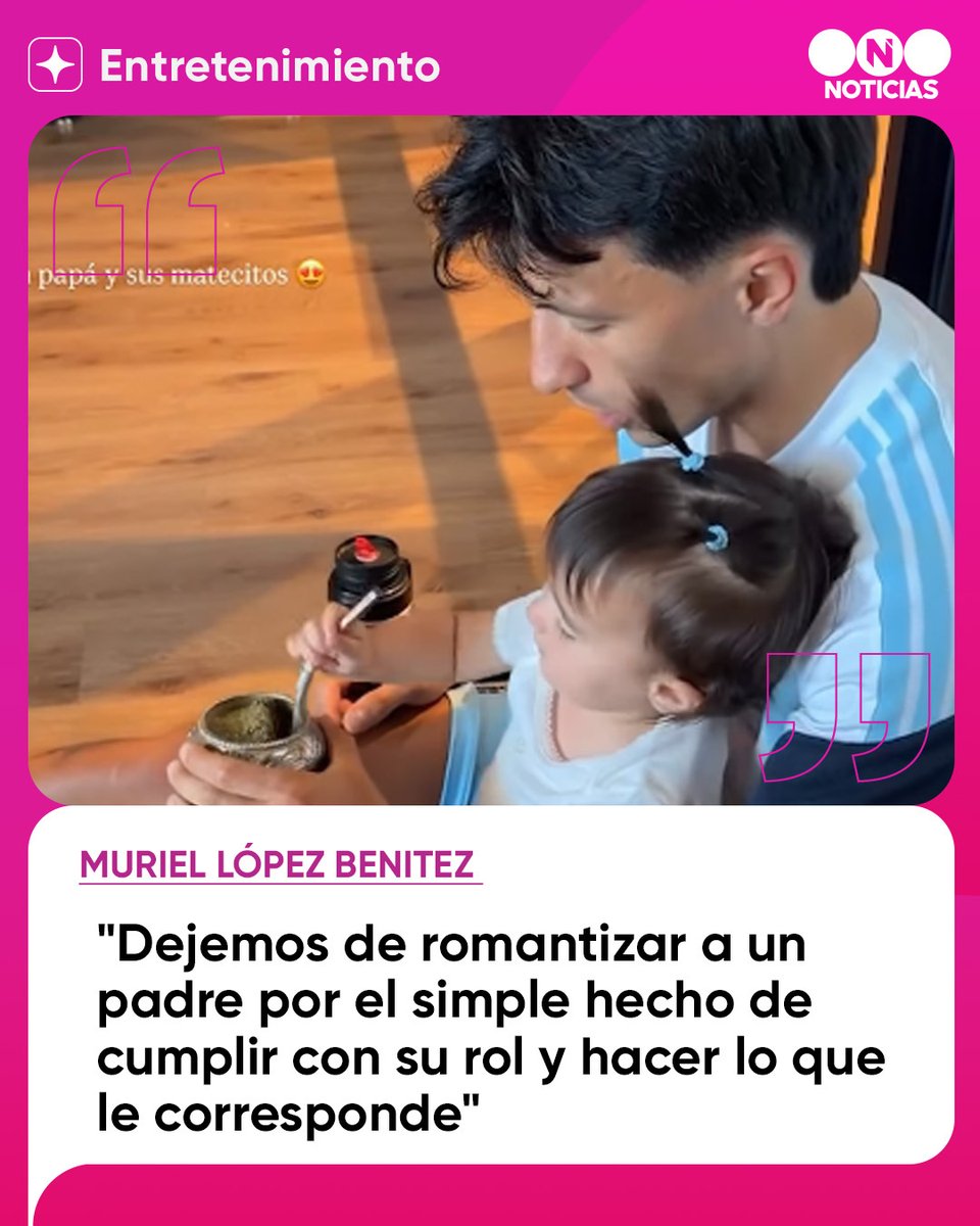 telefenoticias's tweet photo. Lisandro Martínez y Muriel López Benítez quedaron en el centro de un debate en redes sociales tras compartir un video en el que el defensor de la Selección Argentina aparece barriendo la galería de una casa de campo mientras pasa tiempo con su hija Aurora durante sus vacaciones en Entre Ríos

Aunque la mayoría de los comentarios destacaban y elogiaban el gesto del futbolista, Muriel decidió intervenir para plantear otra mirada. "Dejemos de romantizar a un padre por el simple hecho de cumplir con su rol y hacer lo que le corresponde", escribió en sus historias de Instagram

La influencer explicó que considera a Lisandro "un padrazo" porque asumió con compromiso la responsabilidad de ser padre, pero sostuvo que cuidar, criar, involucrarse y estar presente no debería ser visto como un mérito extraordinario, sino como una parte natural de la paternidad