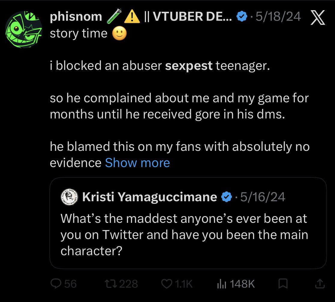 Professional Silver Fan tweet media