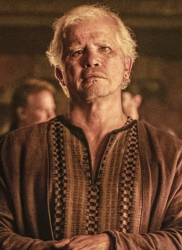 LARP1407's tweet photo. John Leguizamo is in talks to star in The Daniels' next film alongside Matt Damon.

In theaters on November 19, 2027.

(Source: Deadline) https://t.co/lI1AeYAnzK