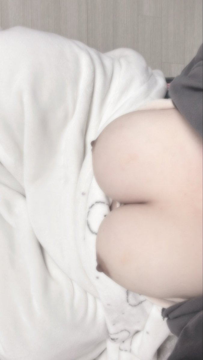 Xo2oq's tweet photo. 말 잘듣는 노예 구해영 https://t.co/oTHeMUUlP9