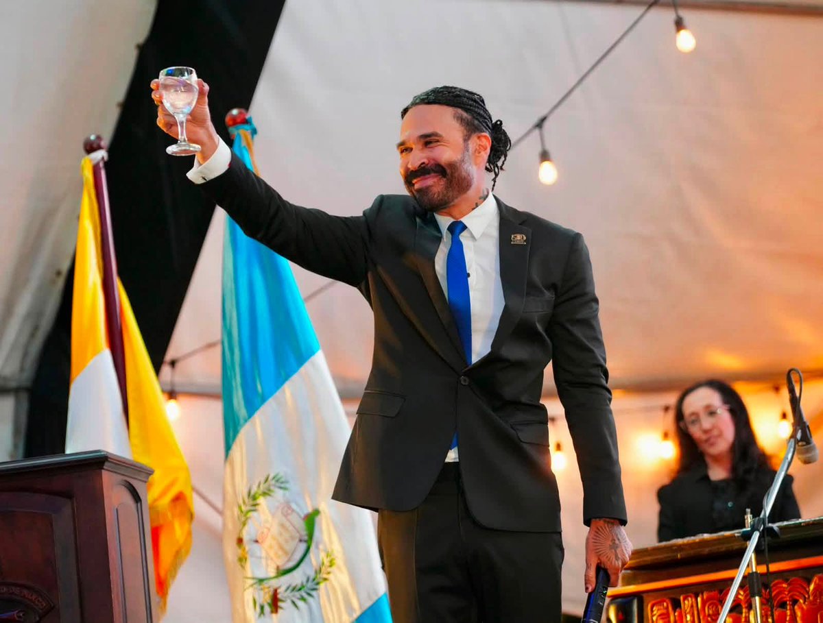 netobran's tweet photo. Cena de gala con el cuerpo diplomático de Guatemala por los 500 años de #Mixco 
De manera histórica pudimos tener por primera vez la visita de muchos embajadores: Francia 🇫🇷 , Japón 🇯🇵, Corea 🇰🇷, Israel 🇮🇱, Canadá 🇨🇦, El Salvador 🇸🇻, Unión Europea 🇪🇺 https://t.co/ZBskgmN692
